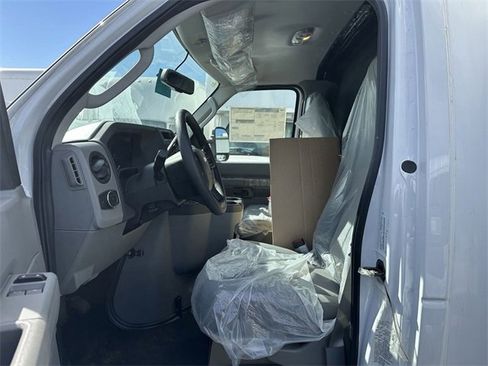 New 2024 Ford E-450 and Econoline 450 Super Duty w/ Power Windows & Locks Group image 24
