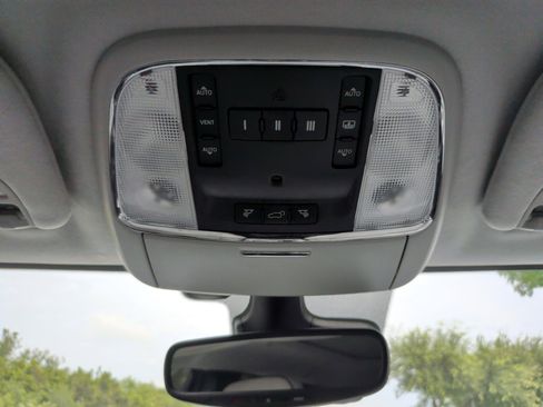 Used 2017 Jeep Grand Cherokee Summit AWD/4WD image 33