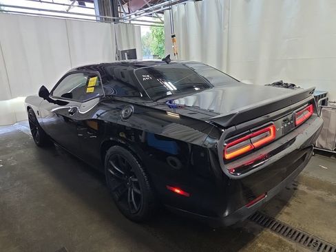 Used 2023 Dodge Challenger SRT Hellcat w/ Driver Convenience Group RWD image 2