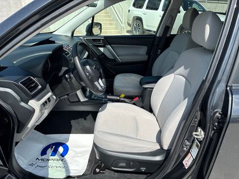 Used 2018 Subaru Forester 2.5i Premium w/ All-Weather Package AWD/4WD image 12