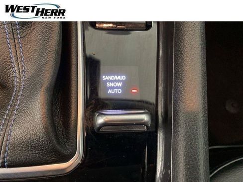 Used 2022 Jeep Compass Latitude w/ Convenience Group AWD/4WD image 34