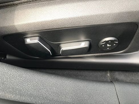 Used 2025 BMW i4 xDrive40i w/ Premium Package image 51