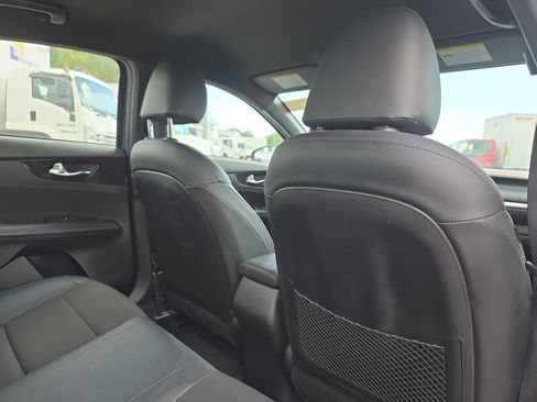 Used 2024 Kia Forte GT-Line image 16