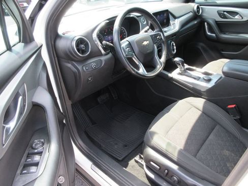Certified 2020 Chevrolet Blazer LT FWD image 11