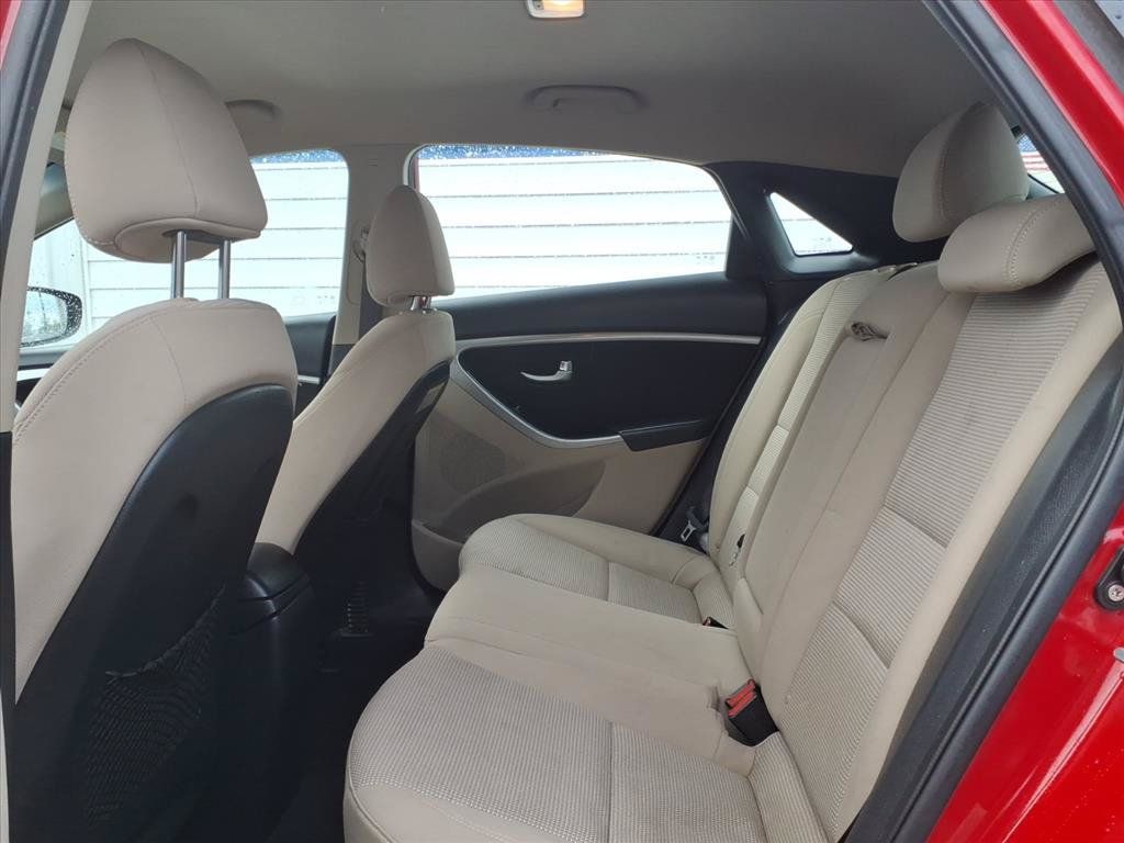 Used 2013 Hyundai Elantra GT FWD image 9
