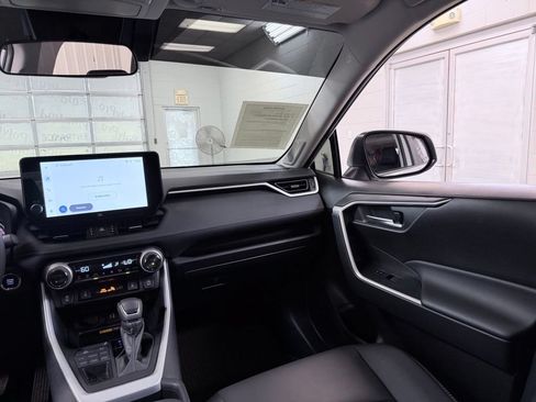 Used 2024 Toyota RAV4 XLE Premium AWD/4WD image 29