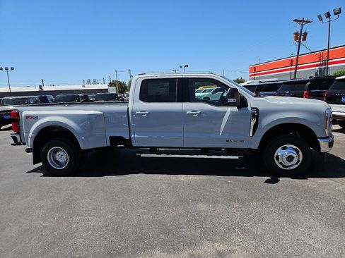 New 2026 Ford F350 Lariat w/ FX4 Off-Road Package AWD/4WD image 14