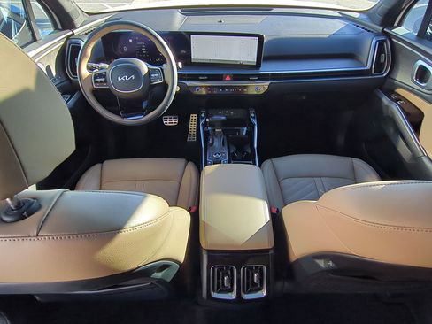 Used 2025 Kia Sorento SX Prestige w/ Olive Brown Leather Package image 31