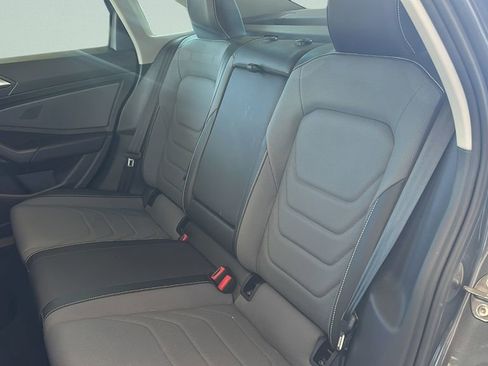 Used 2025 Volkswagen Jetta SEL image 27