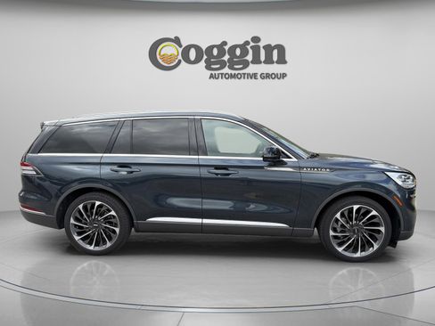 Used 2024 Lincoln Aviator Reserve w/ Equipment Group 201A image 7