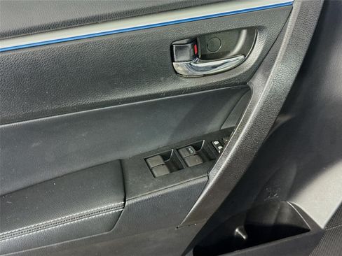Used 2016 Toyota Corolla S FWD image 18
