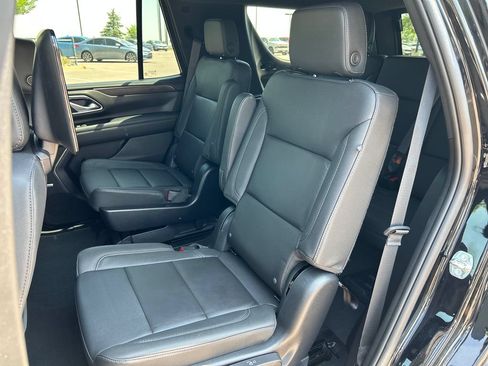 Used 2023 Chevrolet Tahoe Z71 w/ Z71 Off-Road Package AWD/4WD image 20