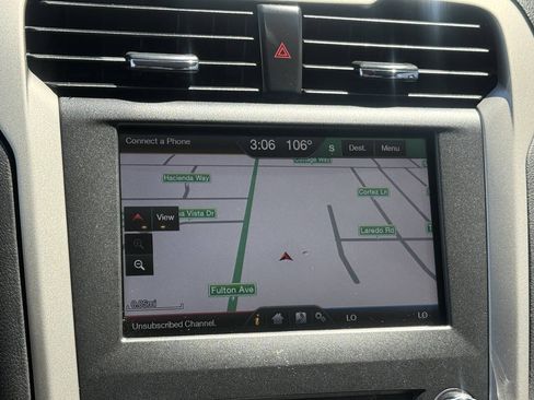 Used 2016 Ford Fusion SE w/ Equipment Group 502A FWD image 11