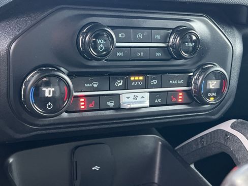 Used 2023 Ford Bronco Outer Banks image 21