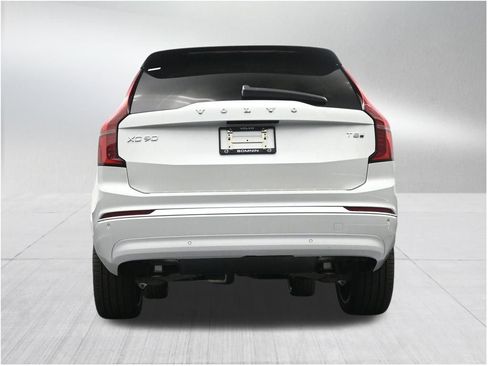 New 2026 Volvo XC90 T8 Ultra w/ Protection Package Premier AWD/4WD image 24