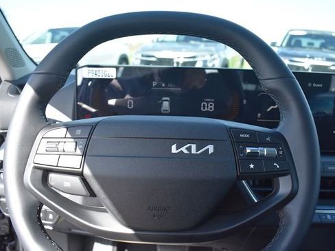 New 2026 Kia K4 EX FWD image 25