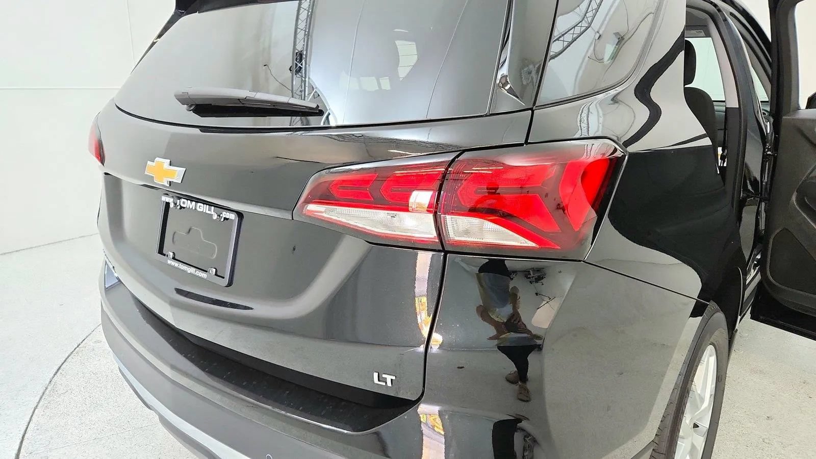Used 2024 Chevrolet Equinox LT FWD image 33