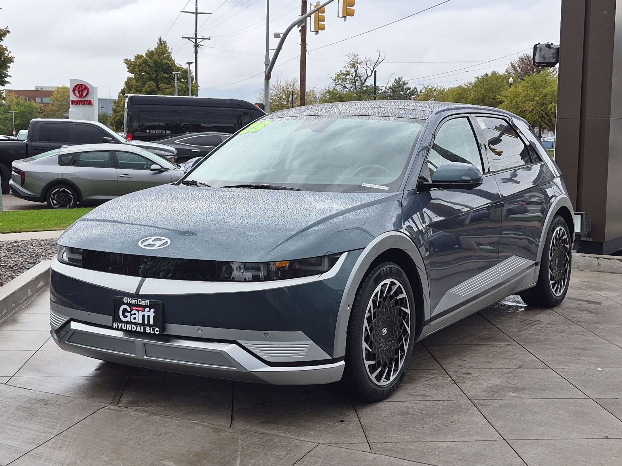 Certified 2023 Hyundai Ioniq 5 Limited AWD/4WD image 9