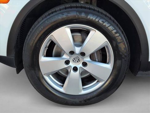 Used 2019 Porsche Cayenne AWD/4WD image 24