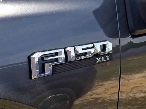 Used 2019 Ford F150 XLT w/ Equipment Group 302A Luxury image 4