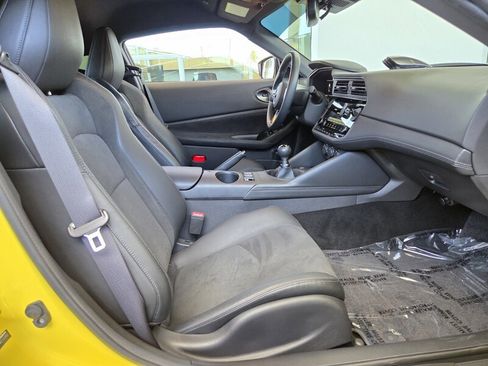 Used 2023 Nissan Z w/ Floor Mat Package (L93) RWD image 16