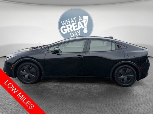 Used 2026 Toyota Prius LE image 7