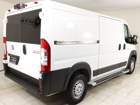 Used 2025 RAM ProMaster 2500 w/ U-Haul Equipment Group FWD image 3