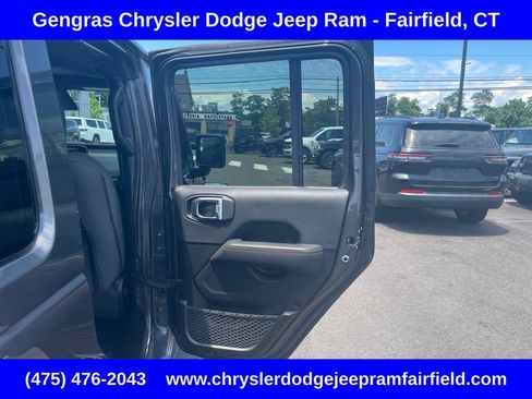 Certified 2025 Jeep Wrangler Unlimited Sahara AWD/4WD image 19