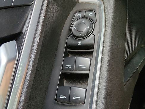 Used 2025 Chevrolet Silverado 2500 LT AWD/4WD image 17