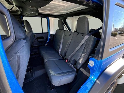 Certified 2024 Jeep Wrangler Sport image 20