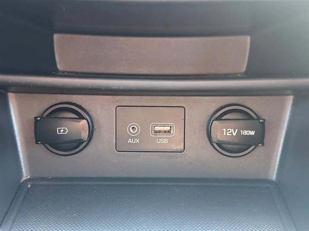 Used 2021 Hyundai Kona SEL FWD image 18