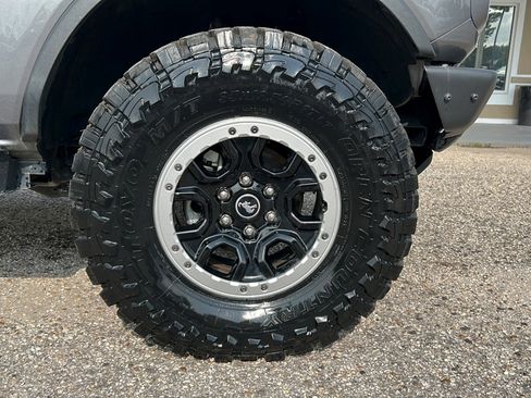 Used 2021 Ford Bronco Badlands AWD/4WD image 5
