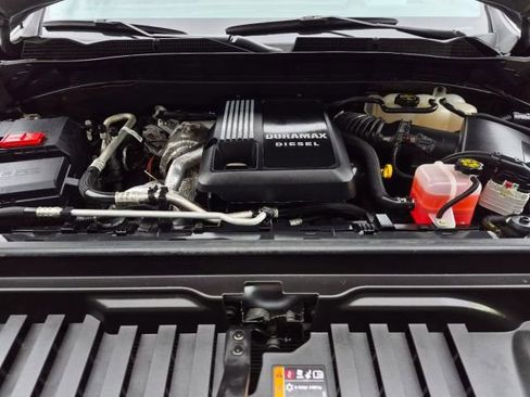 Used 2025 GMC Sierra 1500 AT4 w/ AT4 Premium Package image 10