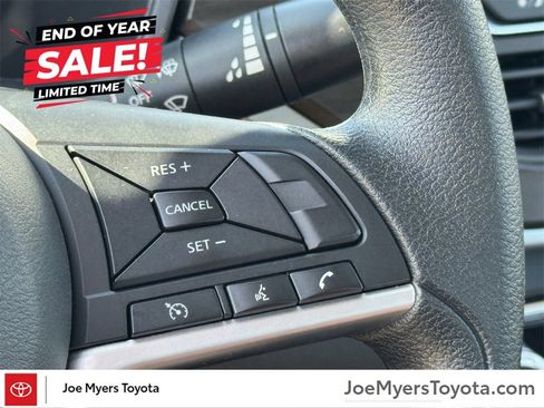 Used 2024 Nissan Altima 2.5 SV image 12