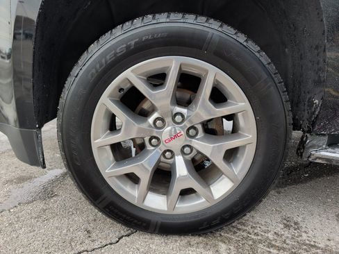 Used 2015 GMC Yukon SLT image 4