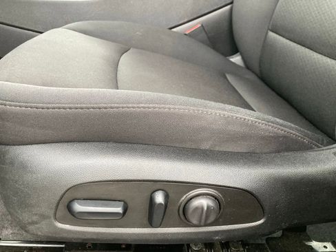 Used 2023 Chevrolet Malibu LT FWD image 4