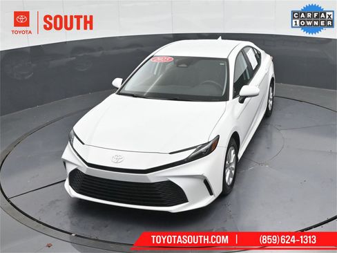 Used 2025 Toyota Camry LE image 44