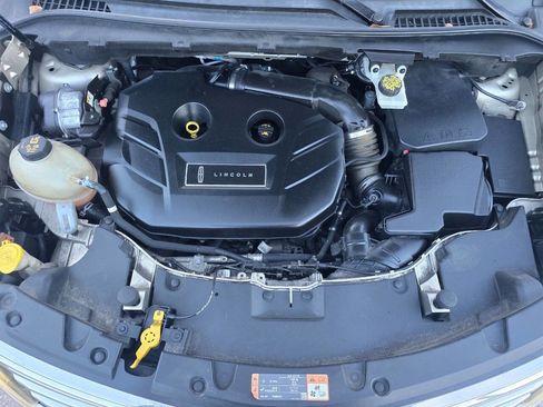 Used 2017 Lincoln MKC Premiere FWD image 25