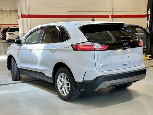 Used 2024 Ford Edge SEL w/ Convenience Package AWD/4WD image 2