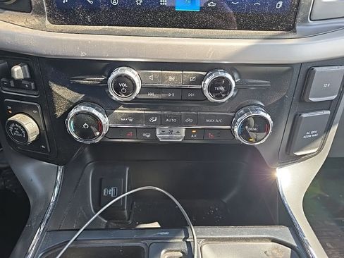 Used 2022 Ford F150 XLT w/ Equipment Group 302A High AWD/4WD image 21