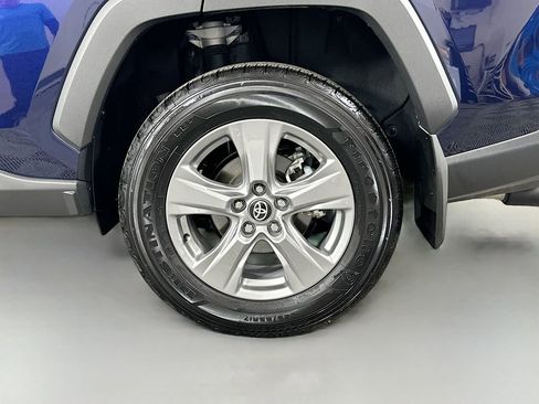 Certified 2025 Toyota RAV4 XLE w/ Convenience Package FWD image 31