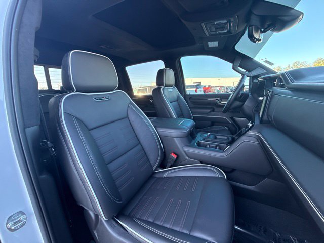 Used 2025 GMC Sierra 2500 AT4X AWD/4WD image 21