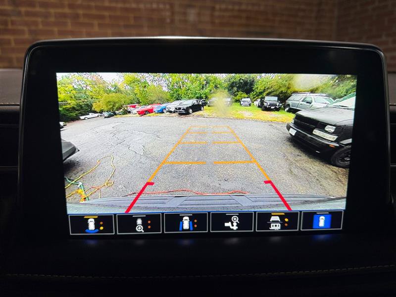 Used 2021 GMC Yukon XL SLT w/ SLT Premium Package AWD/4WD image 24