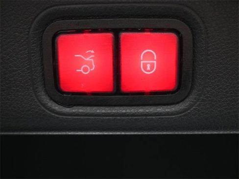 Used 2020 Mercedes-Benz E 350 Sedan image 24