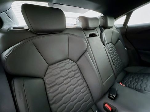 Used 2022 Audi e-tron GT Premium Plus w/ Performance Package image 27