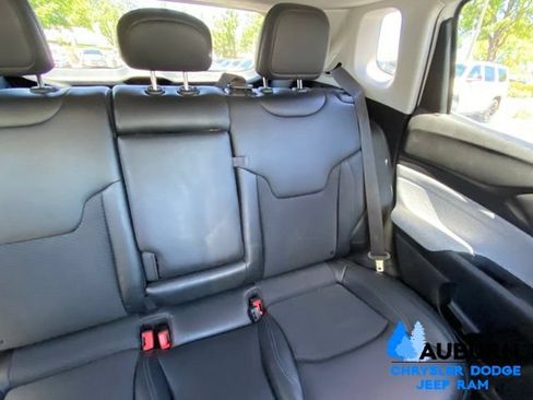 Used 2022 Jeep Compass Latitude FWD image 19
