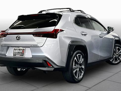 Used 2025 Lexus UX 300h FWD w/ Accessory Package (Z2) image 13