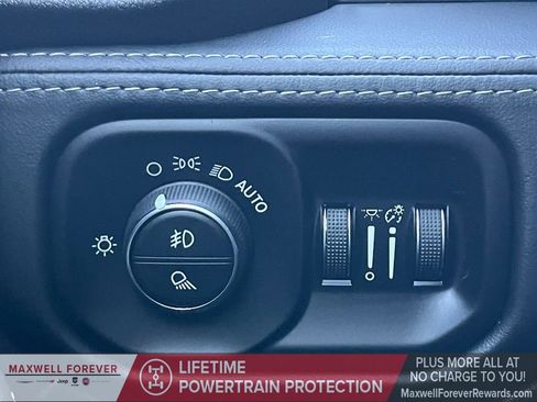 Used 2022 RAM 2500 Limited image 12