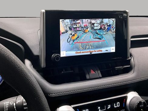 Certified 2025 Toyota RAV4 XLE AWD/4WD image 27