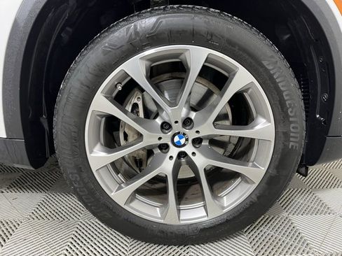 Used 2024 BMW X5 xDrive40i w/ Premium Package image 23